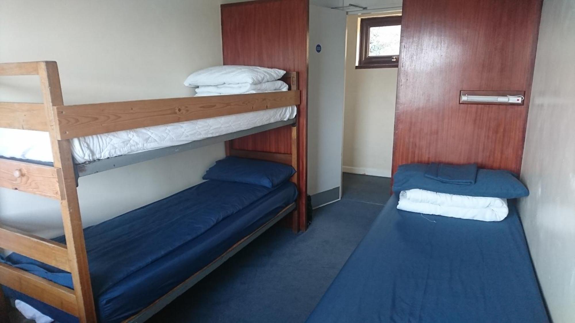 Fsc Dale Fort Hostel Phòng bức ảnh